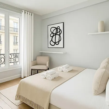 Appartement Eiffel Tower - For 4 *